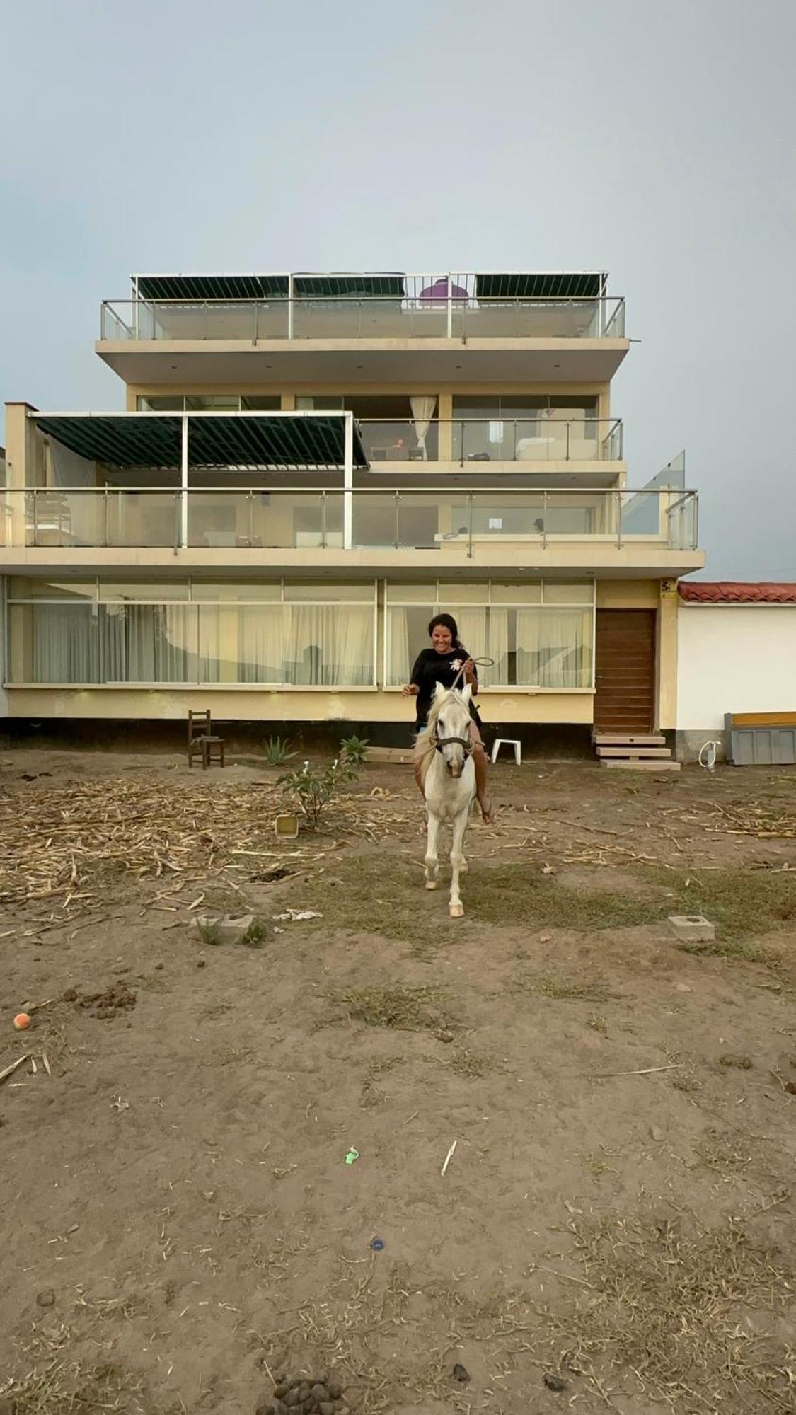 Yolo House Peru Bed & Breakfast Asia Exterior photo